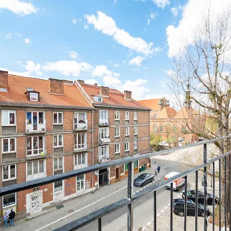 Kowalska Old Town & Parking *